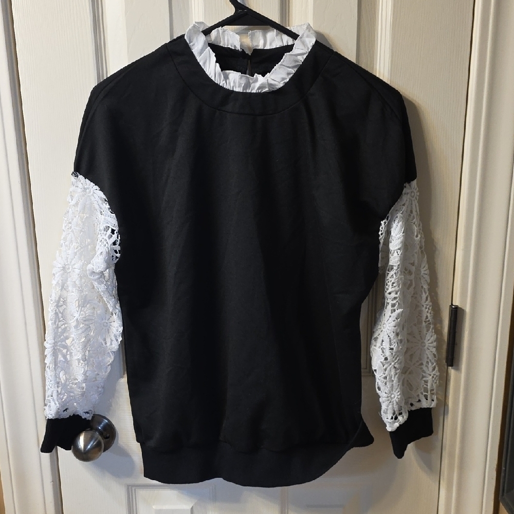 SHEIN Black and White Lace Sleeve Top